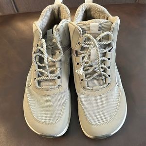 Altra Ego gray size 10 trail shoe new